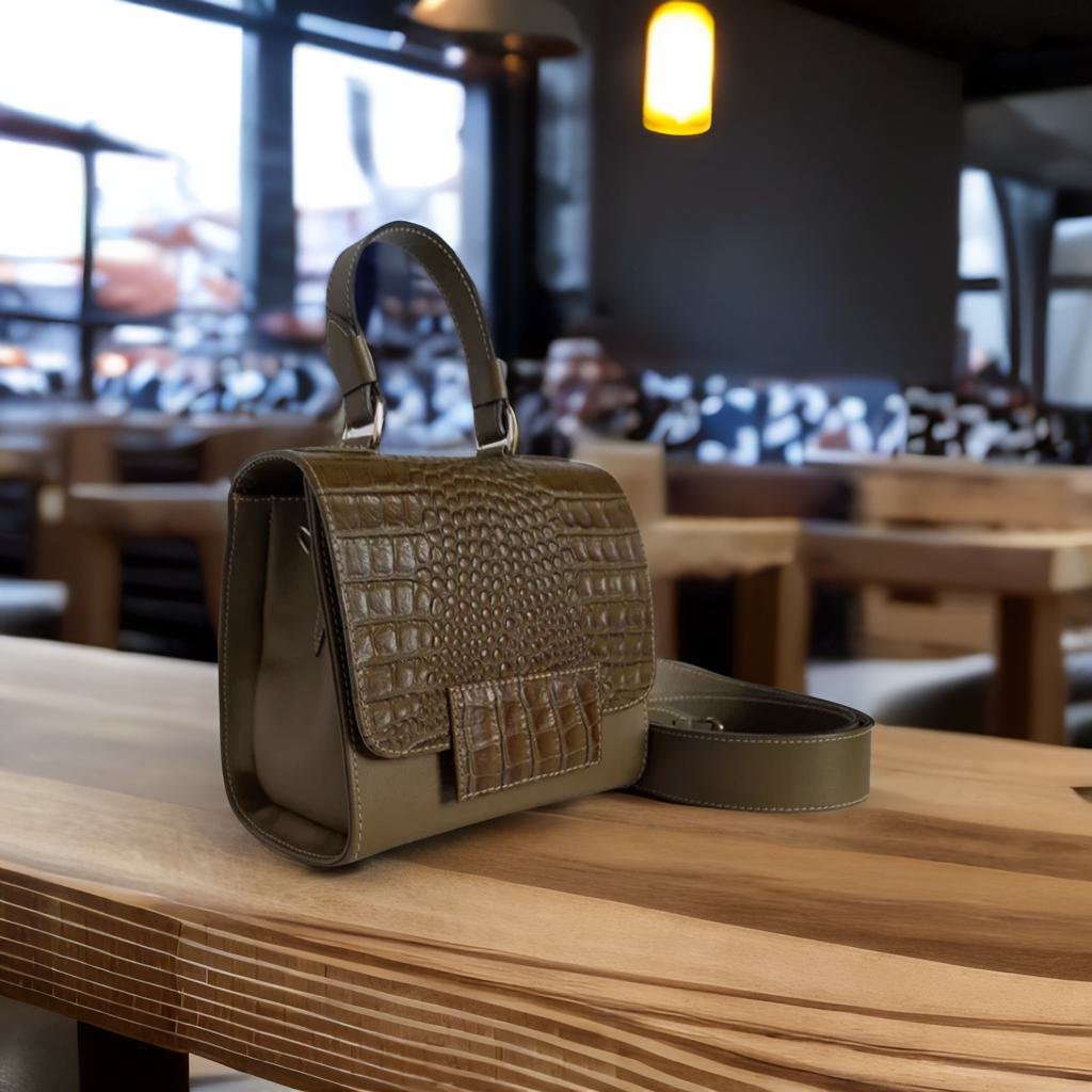 Bolso en cuero para mujer en cuero verde oliva