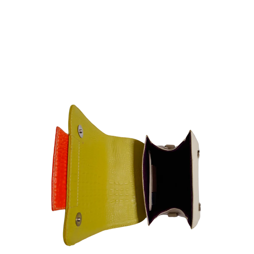 Bolso en cuero para mujer color verde limon parte interna